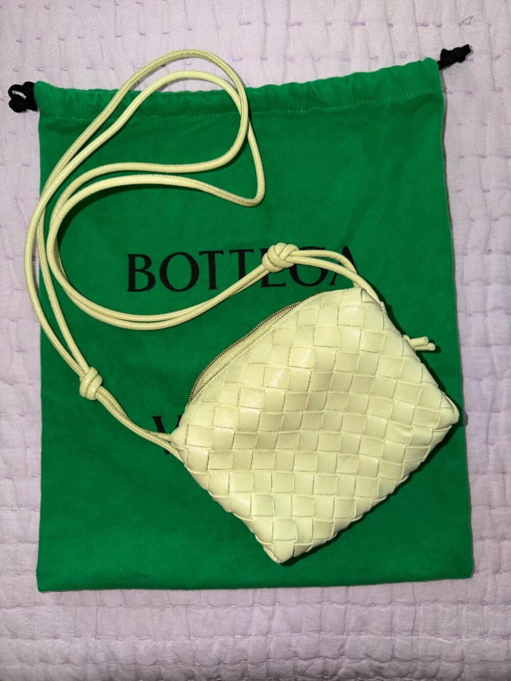 Bottega Veneta Small loop bag in Yellow